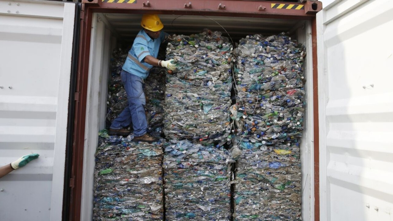 Indonézia posiela Západu späť jeho kontaminovaný odpad