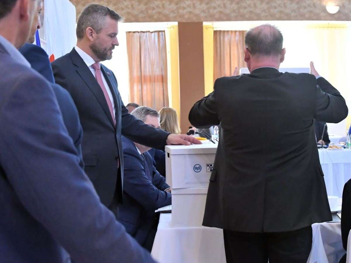 Odborári U.S. Steel bojujú s prepúšťaním, premiérovi odovzdali petíciu