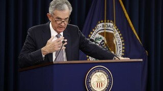 Fed sa snaží podporiť ekonomiku, úrok znížila o štvrť percenta