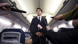 Kanadský premiér čelí škandálu, ako Aladin mal čiernu tvár
