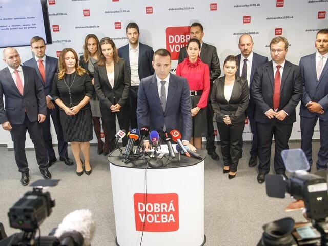 Odídenci od bugárovcov idú do Druckerovej novej strany