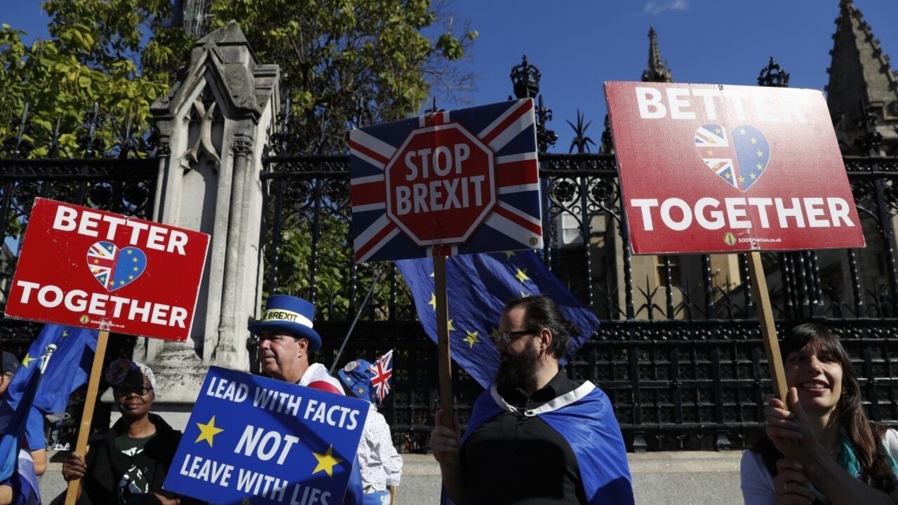 Po brexite zvážte návrat, oslovili státisíce Poliakov v Británii