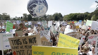 Bojujú za planétu. Do klimatického štrajku sa zapojilo 150 krajín