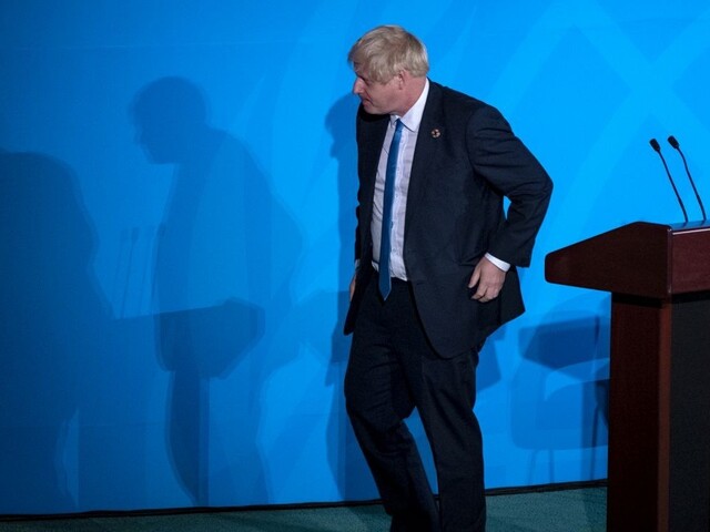 Premiér odstavil britský parlament nezákonne, opäť zasadne