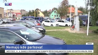 Návštevníci kultúrnej pamiatky majú problém, nemajú kde parkovať