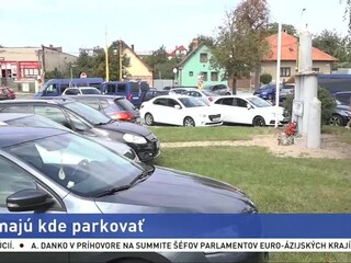 Návštevníci kultúrnej pamiatky majú problém, nemajú kde parkovať