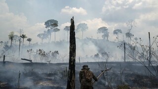 Médiá klamú, tvrdí Bolsonaro o požiaroch v amazonskom pralese