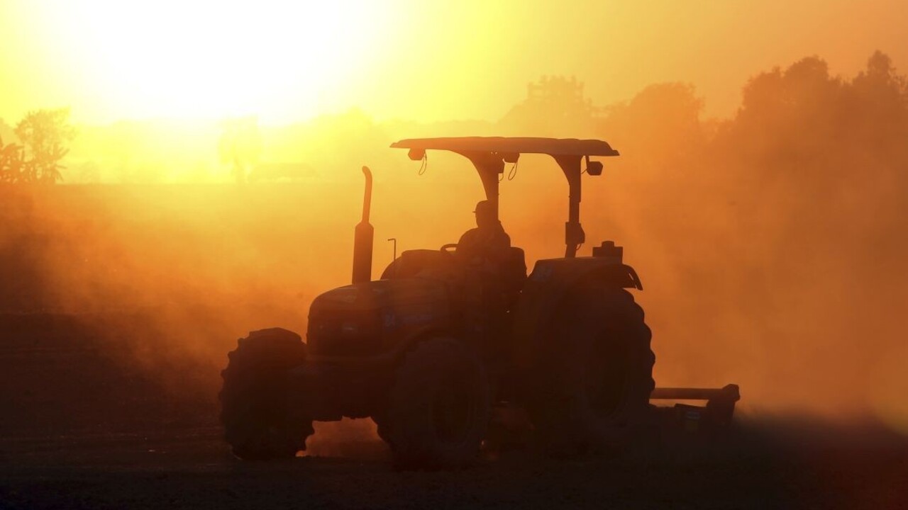 NAKA obvinila poľnohospodárske firmy z pokusu o podvod