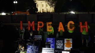 Biely dom blokoval detaily Trumpovho telefonátu, vyzradil informátor