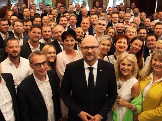 K SaS sa pridáva známa tvár, Sulík predstavil svoju kandidátku