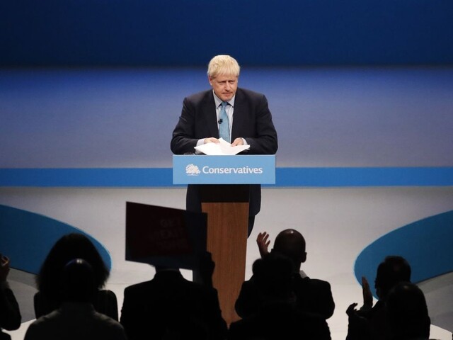 Johnson prezradil brexitové plány, podľa Junckera nastal posun