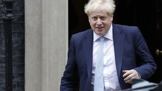 Johnson predstúpil pred poslancov, žiada podporu jeho návrhu brexitu