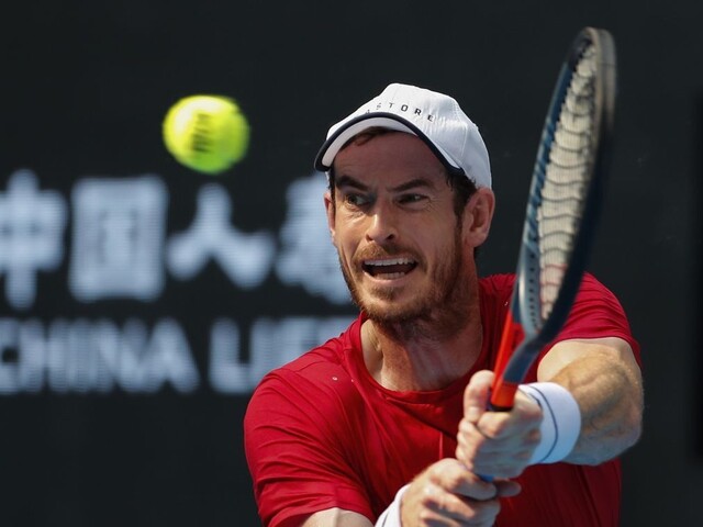 Murray opäť zvíťazil, vo štvrťfinále ATP zabojuje proti Thiemovi