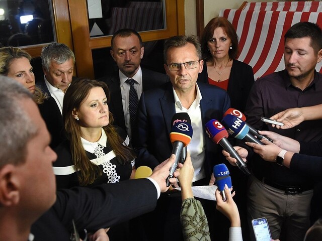 O odchode uvažujú viacerí, tvrdí Blahová, ktorú vylúčili zo SaS