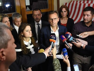 O odchode uvažujú viacerí, tvrdí Blahová, ktorú vylúčili zo SaS