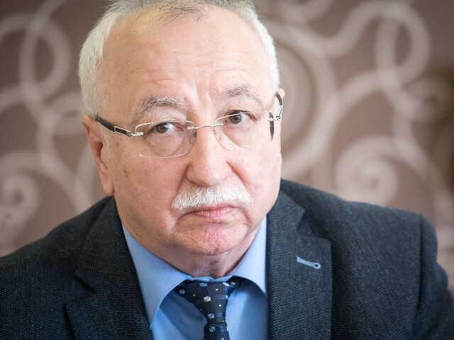 Kalavská odvolala Šteňa, ide o kauzu chlapca s nádorom na mozgu