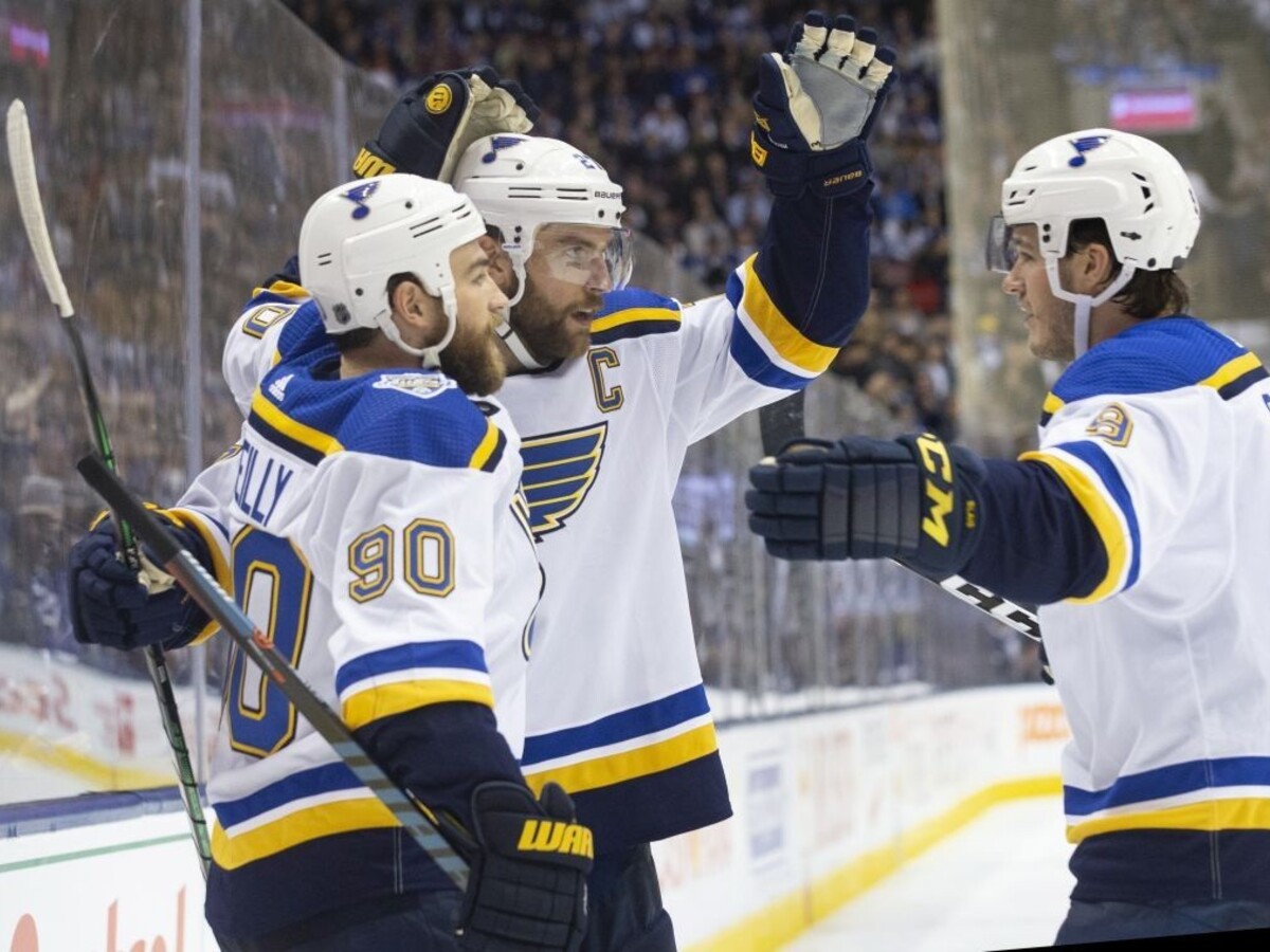 NHL: Úradujúci víťaz na ľade opäť triumfoval, skóroval kapitán