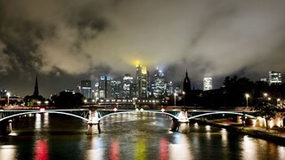 Tlak na nemeckú vládu rastie, hrozba recesie je čoraz väčšia