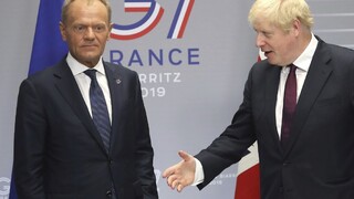 Brexit nie je hlúpa hra. Johnson nahneval šéfa Európskej rady