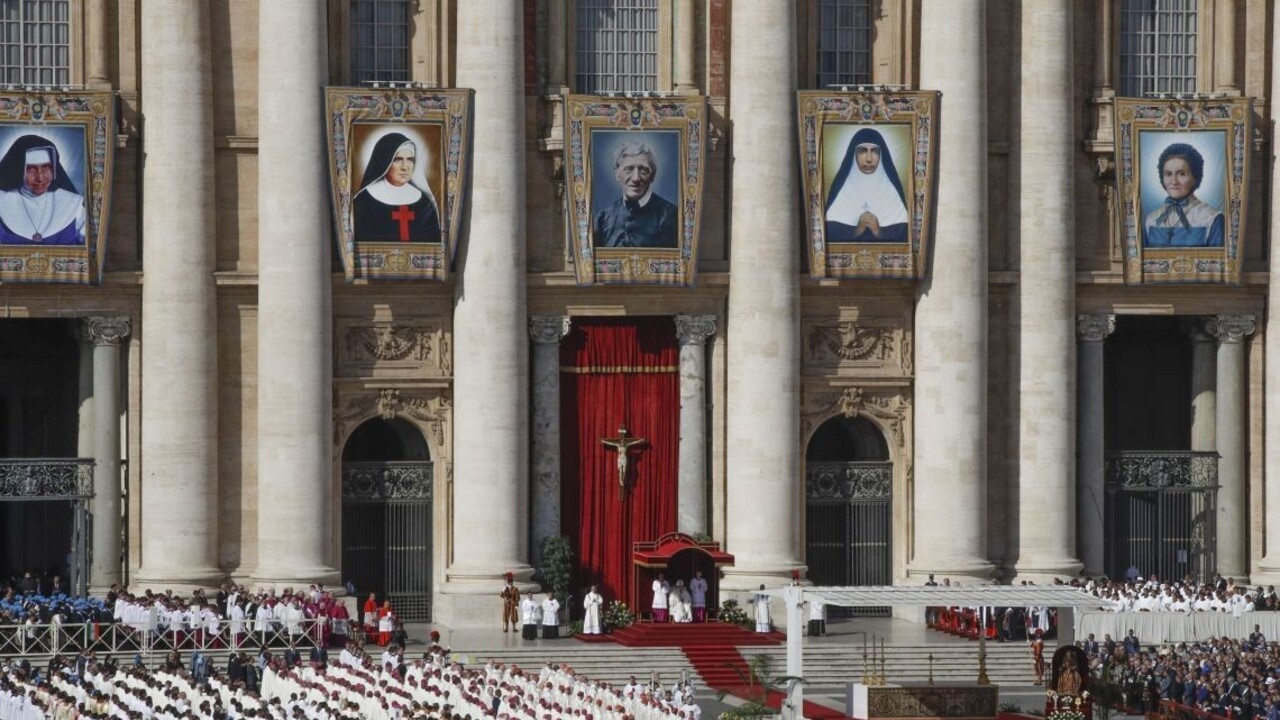 Pápež vyhlásil nových svätých, vo výbere jasne prevažujú ženy