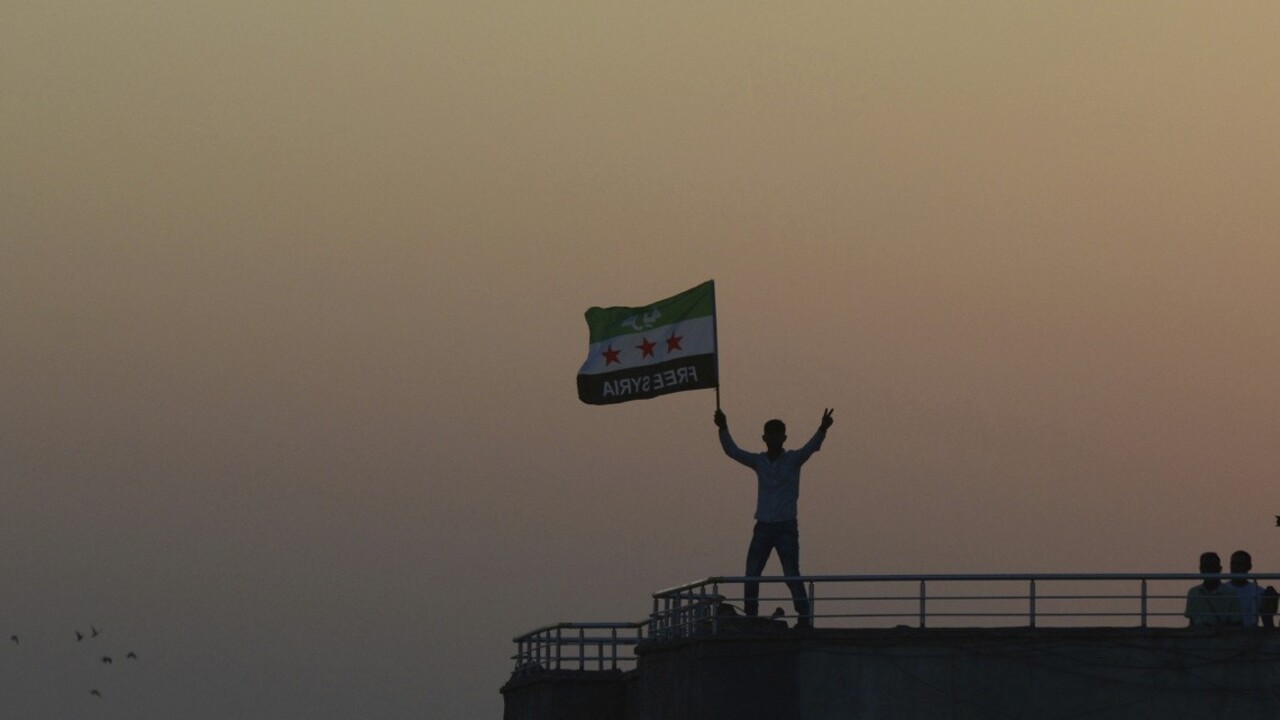 Asadove vojská postupujú k tureckej hranici, dohodli sa s Kurdmi