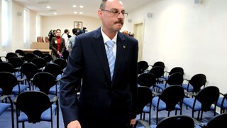 Trnka po nahrávke nemôže vykonávať funkciu, tvrdí Rada prokurátorov