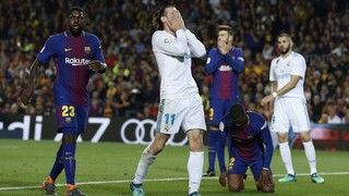 Slávne El Clasico museli posunúť, protesty spôsobujú priveľké napätie