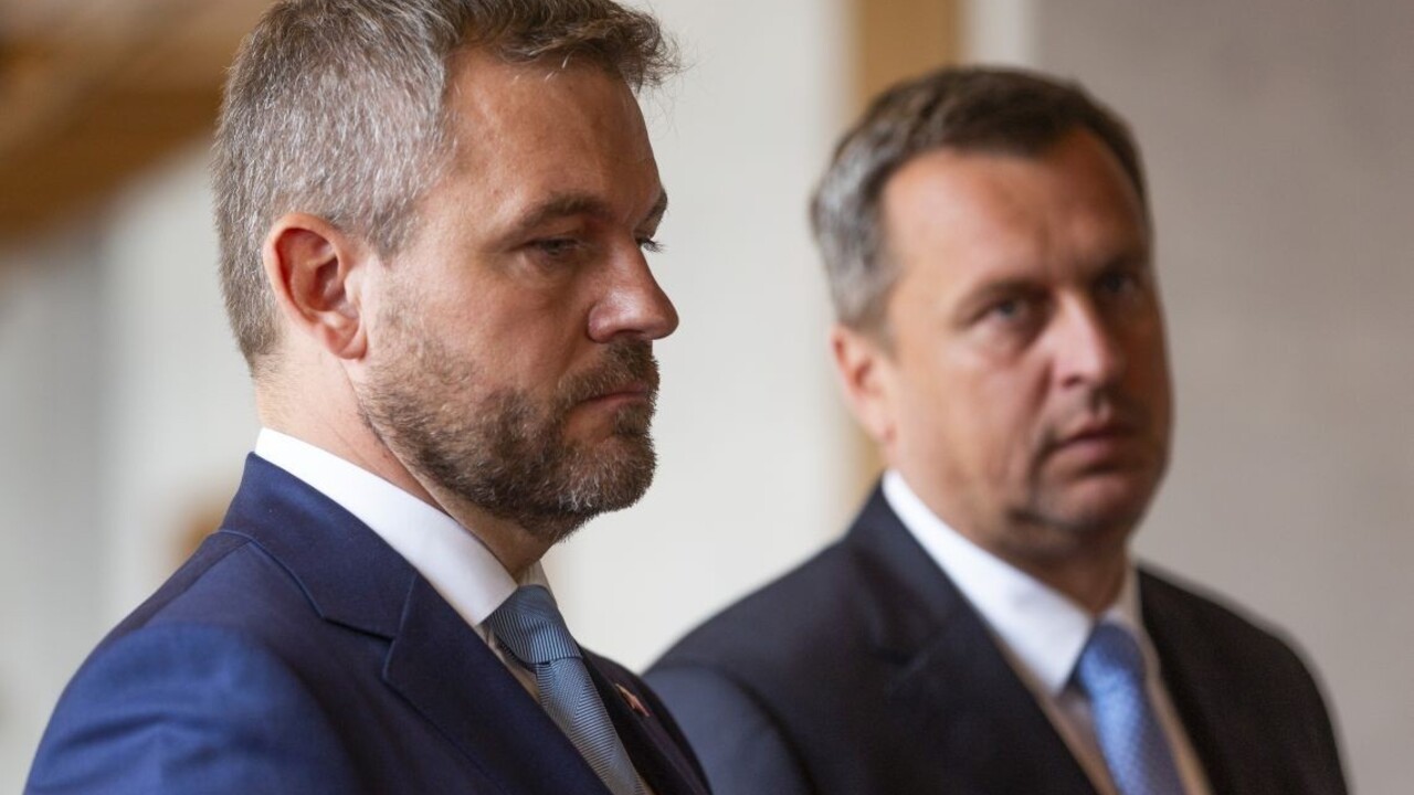 Premiér kritizoval SNS, Danko pohrozil tvrdeniami o Brhelovi