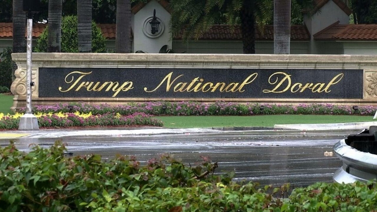 Trump ustúpil, summit G7 nebude v jeho golfovom klube