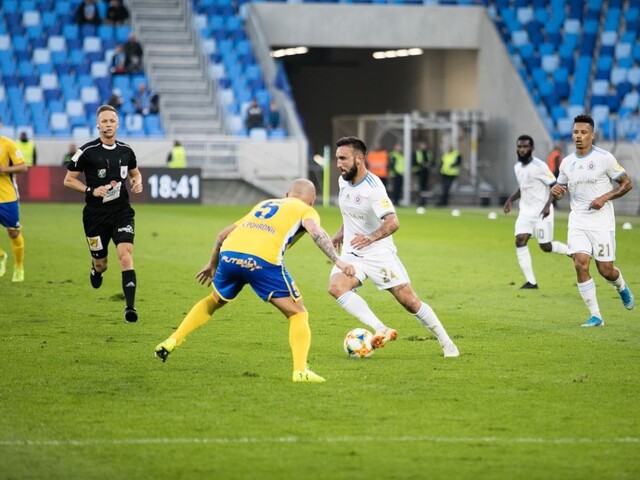 Slovan je na čele tabuľky, Žiline sa vzdialil po výhre nad Pohroním