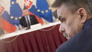 Premiér po kauzách zvolal kompetentných s cieľom riešiť situáciu