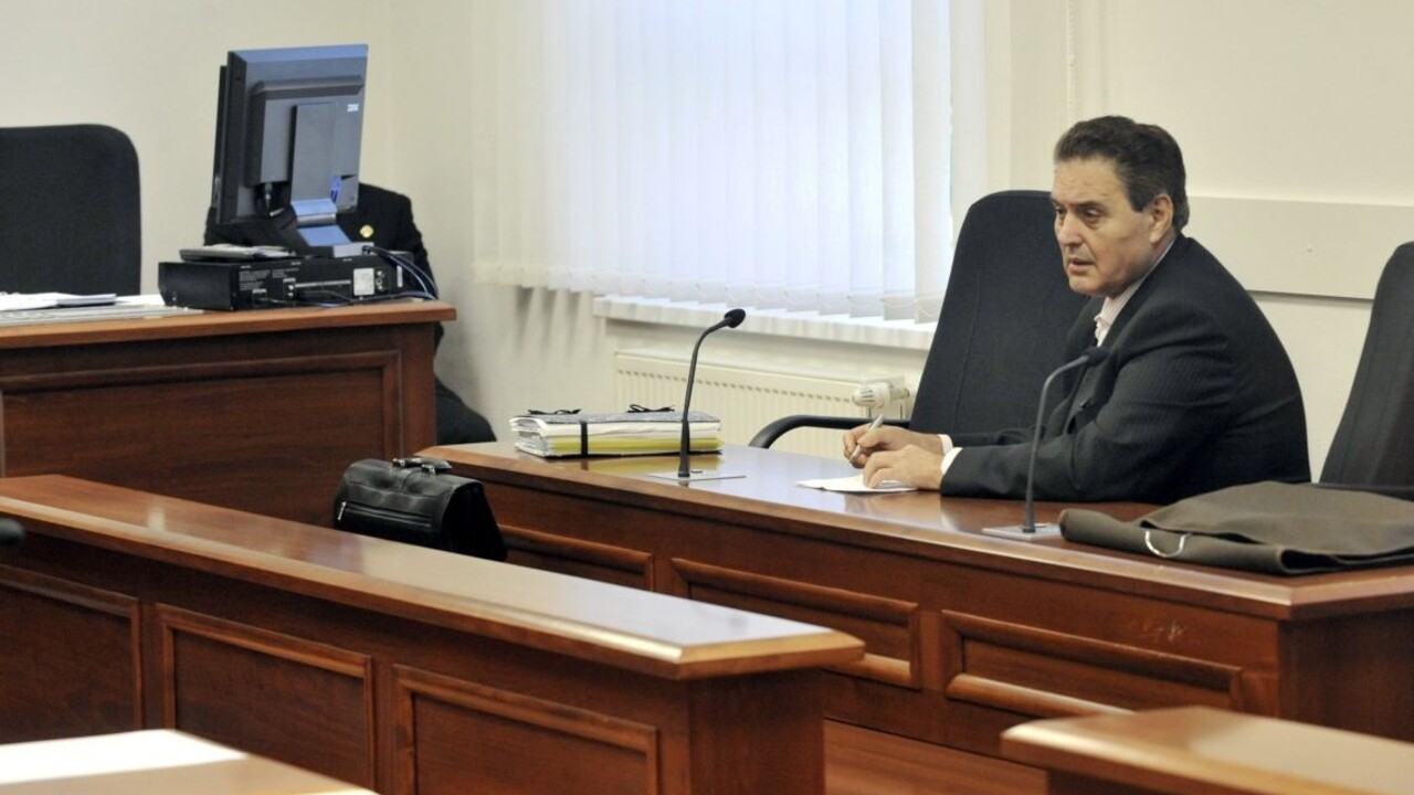 Je stále príliš chorý? Znalcov vyzvali, aby sa vyjadrili k Majskému