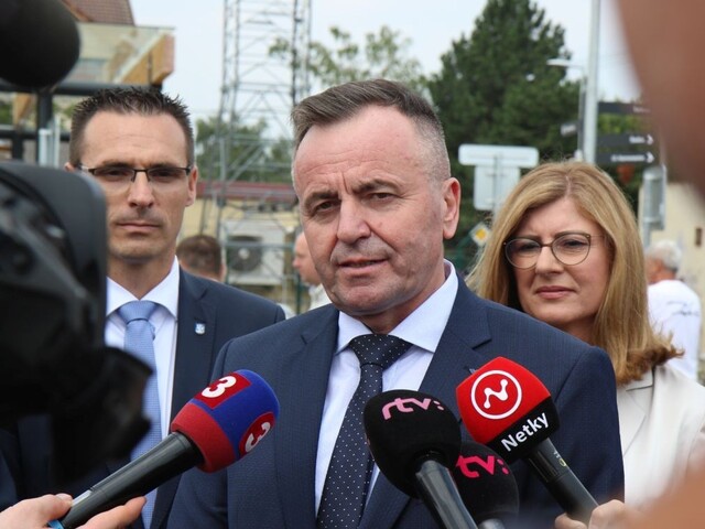 Šéf ŽSR po kritike končí, schválili návrh na jeho odvolanie