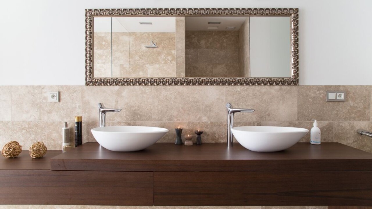 Dlažby a obklady z prírodného kameňa: Luxusné a praktické zároveň