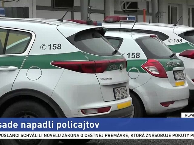 Policajtov napadli Rómovia, útočníkov zadržali privolané posily