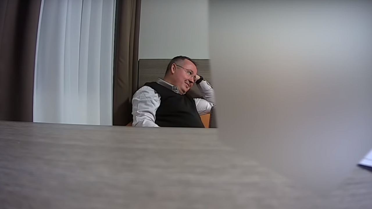 Pristihli českého kňaza, ktorý si chcel užiť s malým chlapcom
