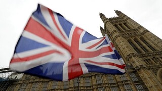 Lídri EÚ oficiálne schválili odklad, brexit sa presúva na budúci rok