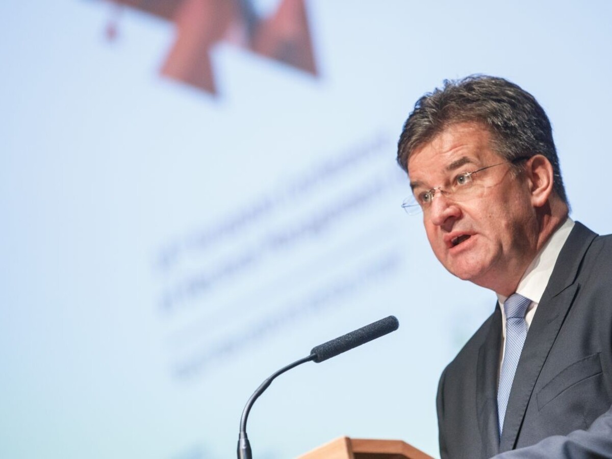 Zásah do mojich práv. Predĺženie moratória kritizuje aj Lajčák
