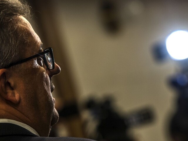 Glváč alebo Pellegrini. Premiér dostal od opozície ultimátum