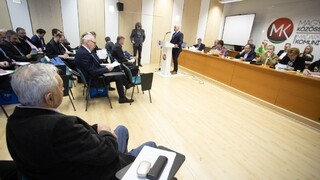 Maďari prerušili rokovania o spájaní. Rozdeľuje ich kľúčová vec