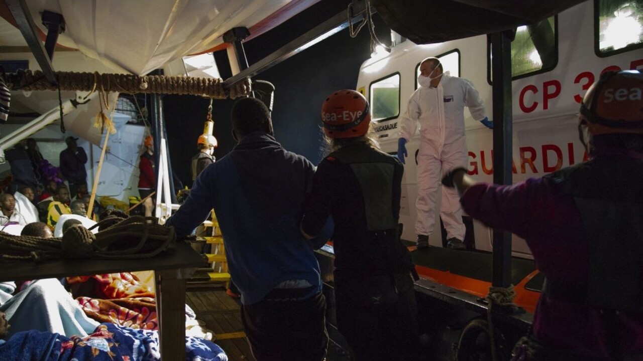 Záchranná loď Alan Kurdi vplávala nepovolene do talianskych vôd