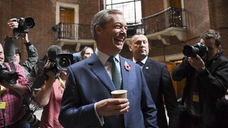 Farage kandidovať nebude, zmluvu s Bruselom považuje za škodlivú