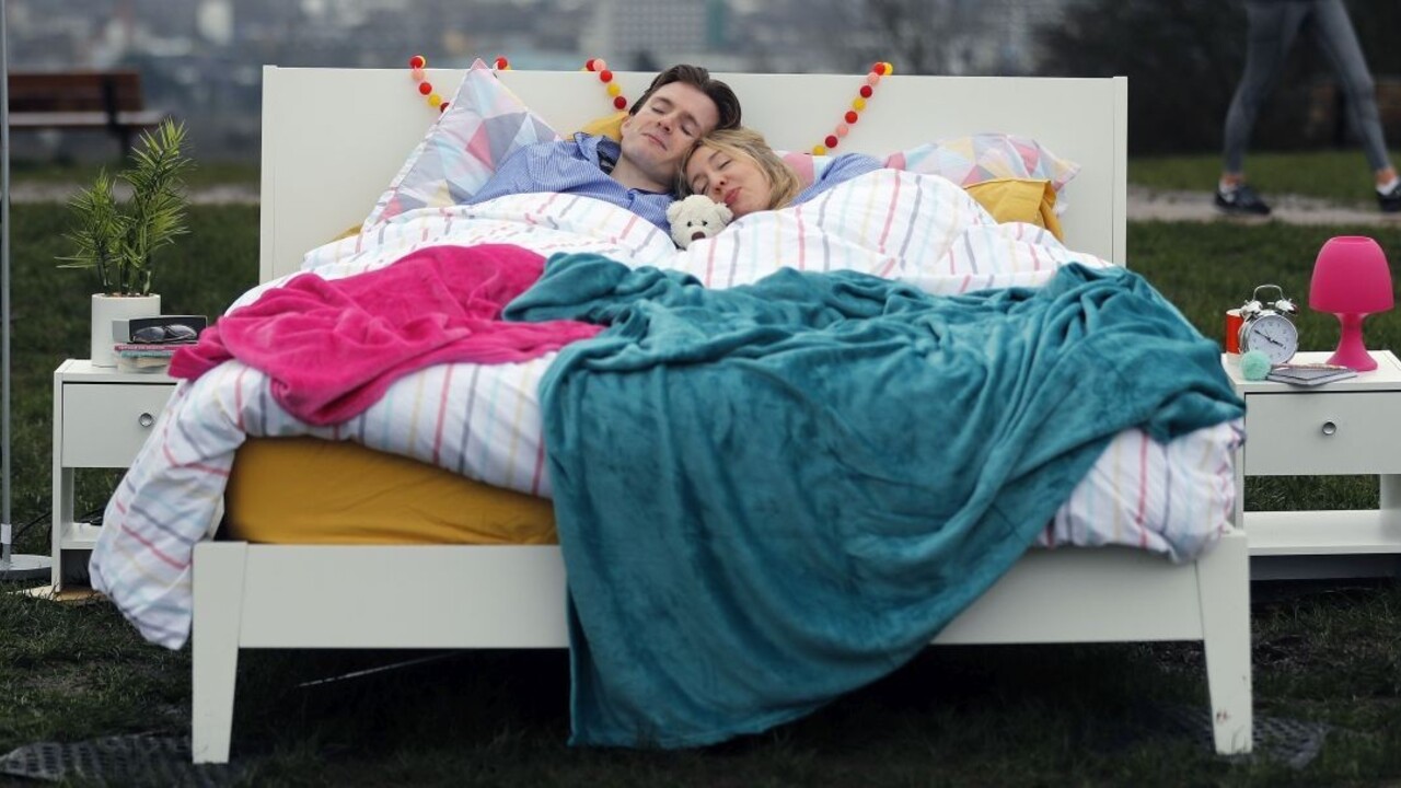 Chcete v noci lepšie spávať? Treba sa hýbať, tvrdia vedci