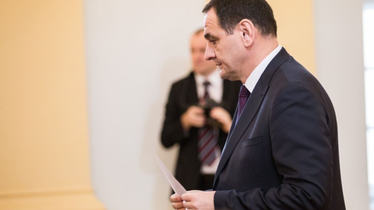 Poslanec Smeru sa vzdal mandátu. Nie je jasné, kto ho nahradí