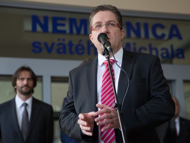 Šéf nemocnice nemá dôvod odstúpiť, spiknutia s Kočnerom odmieta