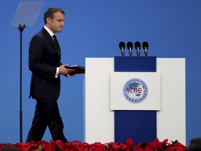Spolupráca s Čínou bude rozhodujúca, vyhlásil Macron