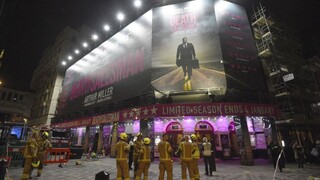 Rozruch v divadle. Počas predstavenia sa do hľadiska zrútil strop