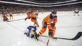 NHL: Jurčo sa vrátil do Edmontonu prehrou, St. Louis opäť víťazne