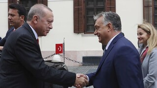 Erdogan v Maďarsku opäť pohrozil otvorením hraníc pre migrantov