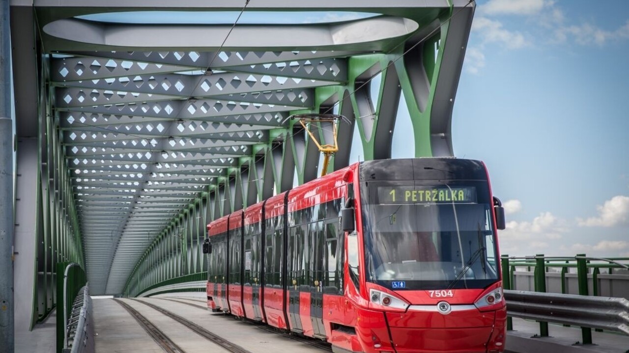 Bratislava môže mať jedny z najdlhších električiek sveta, zvažuje DPB
